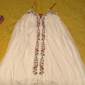 Lauren Conrad beach collection